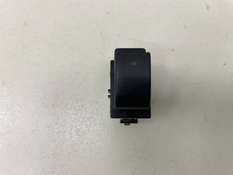Кнопка стеклоподъемника Toyota Avensis (T250) 2003-2009