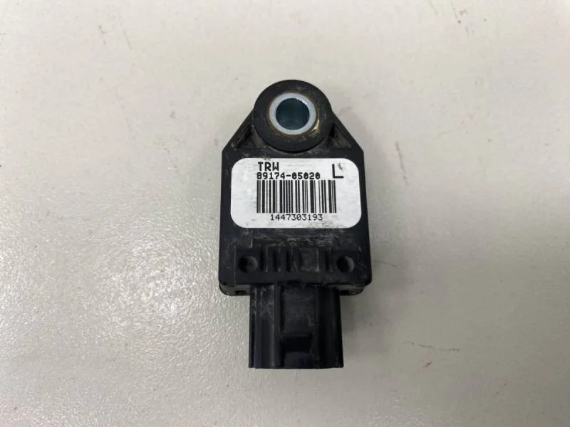 Датчик AIR BAG Toyota Avensis (T250) 2003-2009
