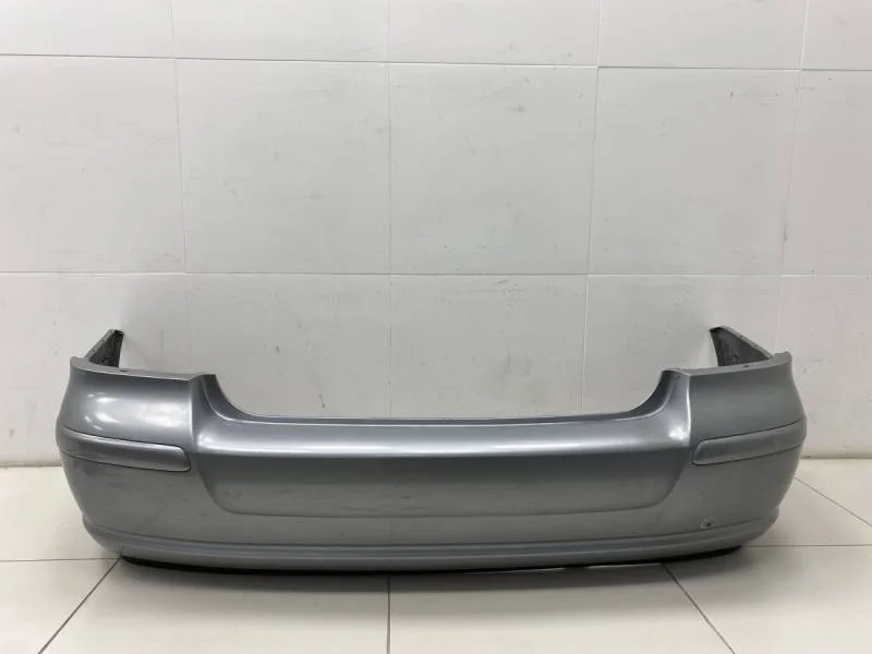 Бампер задний Toyota Avensis (T250) 2003-2009