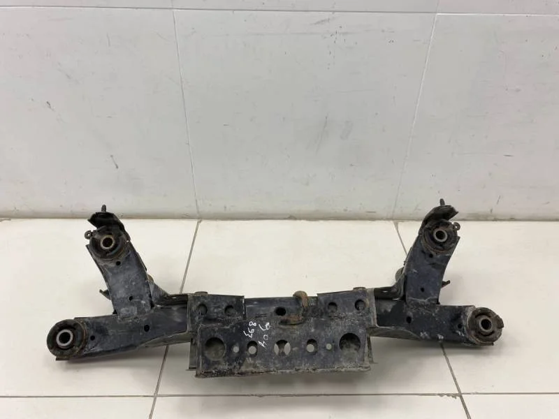 Балка задняя Toyota Avensis (T250) 2003-2009