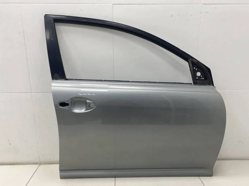 Дверь передняя правая Toyota Avensis (T250) 2003-2009