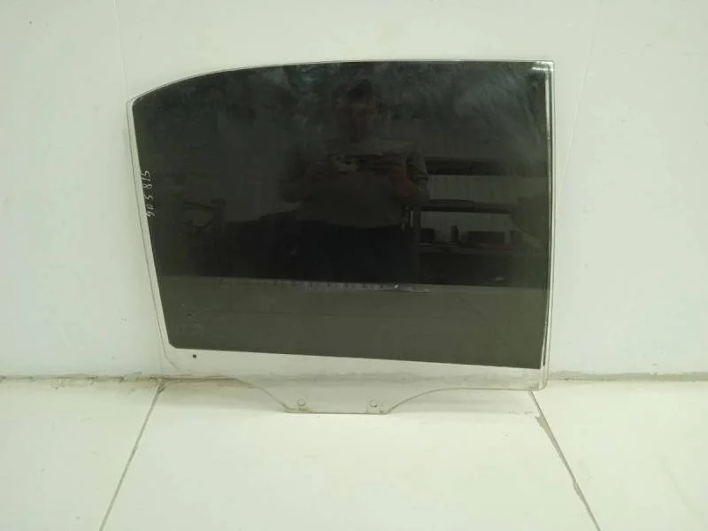 Стекло двери задней правой Hyundai Accent (LC, Tagaz) 2000-2012