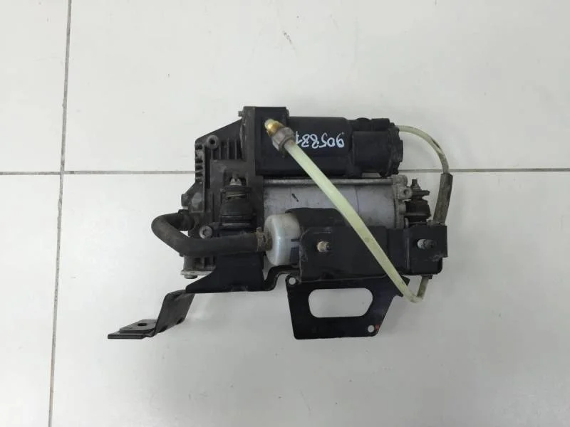 Компрессор пневматической подвески Mercedes-Benz ML-Class (W166) 2011>