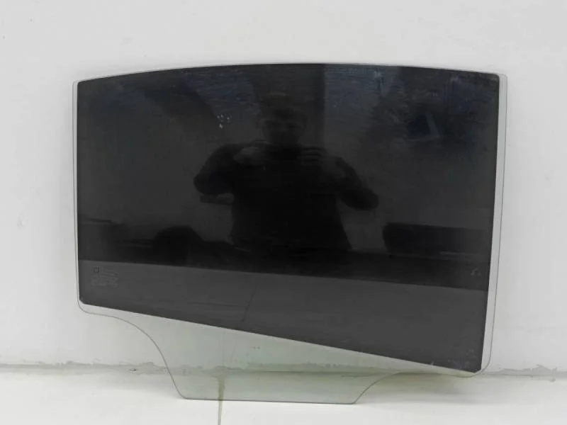 Стекло двери задней правой Chevrolet Cruze (J300) 2009-2016