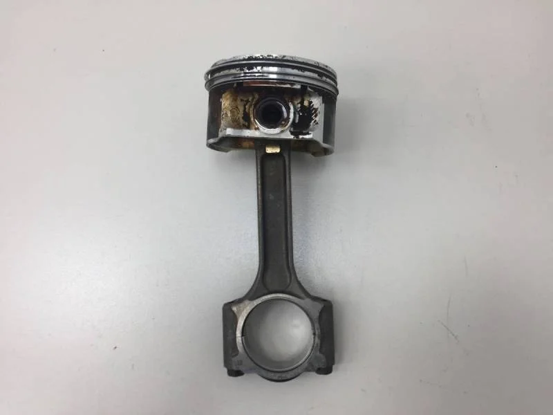 Поршень с шатуном Nissan X-Trail (T31) 2007-2014