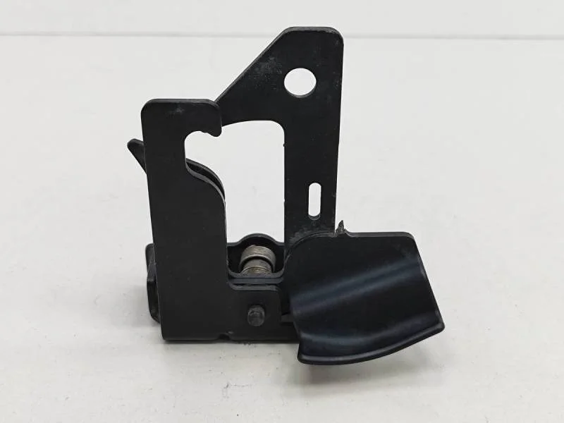 Крючок капота Mercedes-Benz ML-Class (W166) 2011>