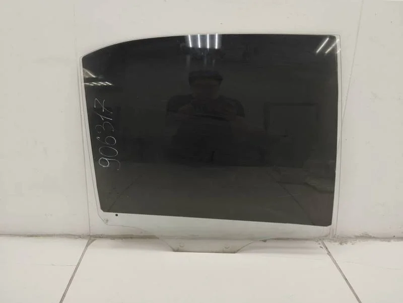 Стекло двери задней правой Hyundai Accent (LC, Tagaz) 2000-2012