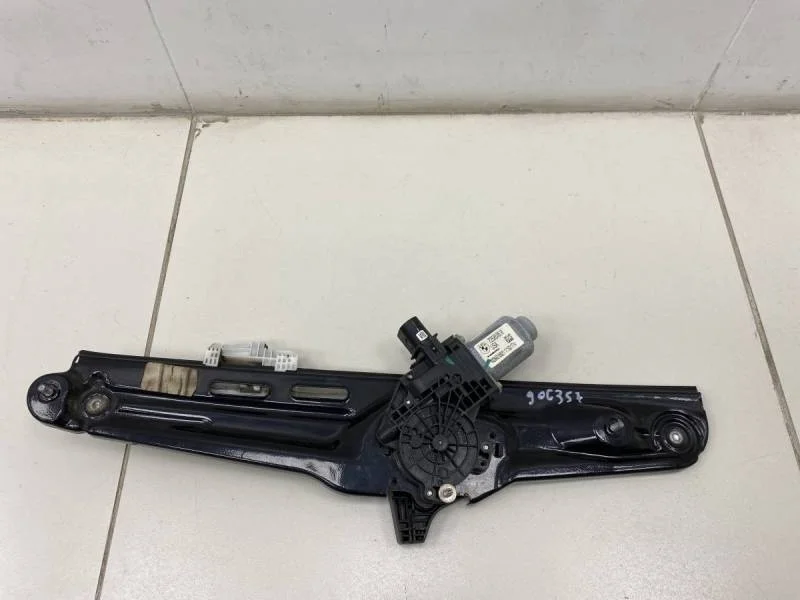 Стеклоподъемник электр. задний правый BMW X3 F25 2010-2017