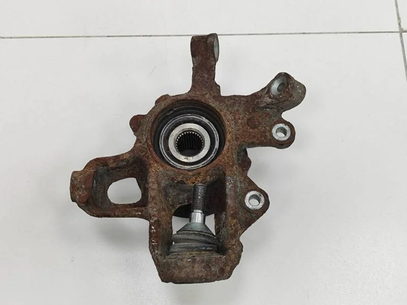 Кулак поворотный задний левый Mercedes-Benz ML-Class (W166) 2011>