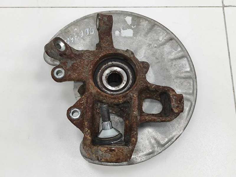 Кулак поворотный задний правый Mercedes-Benz ML-Class (W166) 2011>