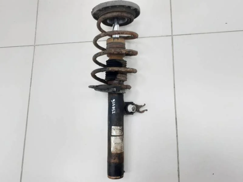 Амортизатор передний правый BMW X3 F25 2010-2017