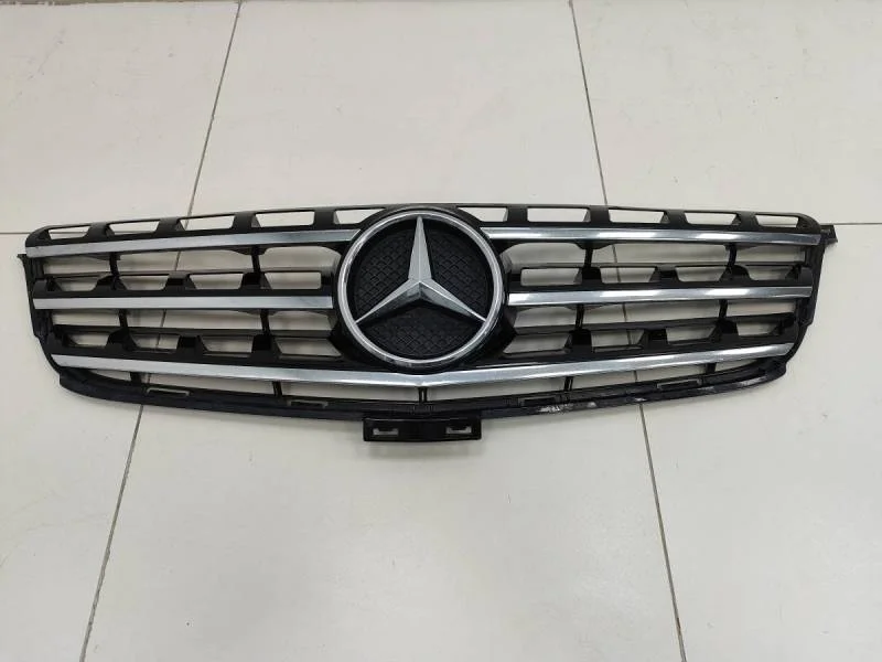 Решетка радиатора Mercedes-Benz ML-Class (W166) 2011>