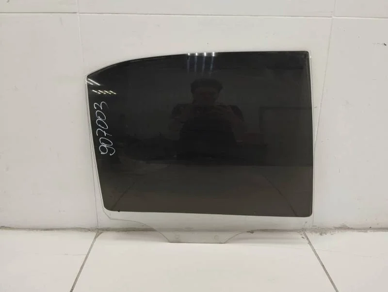 Стекло двери задней правой Hyundai Accent (LC, Tagaz) 2000-2012