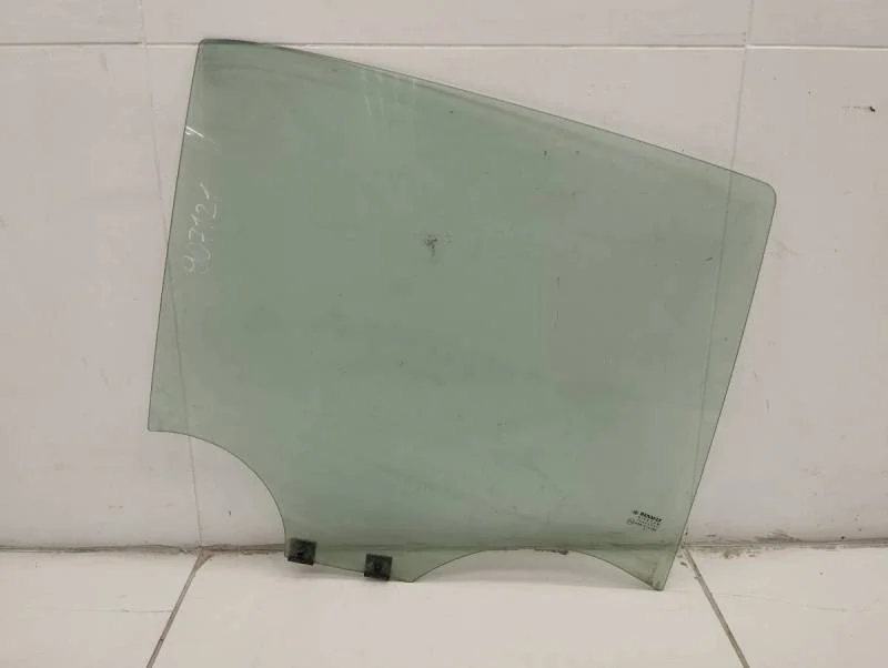 Стекло двери задней правой Renault Logan (2) 2014>