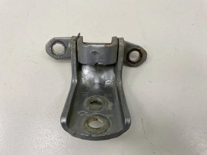 Петля двери задней левой нижняя Nissan Primera (P12) 2002-2007