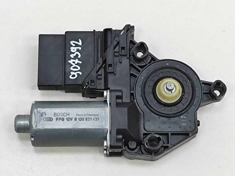 Моторчик стеклоподъемника Volkswagen Golf 6 (5K) 2009-2013