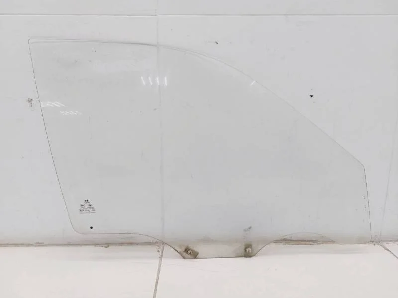 Стекло двери передней правой Hyundai Accent (LC, Tagaz) 2000-2012
