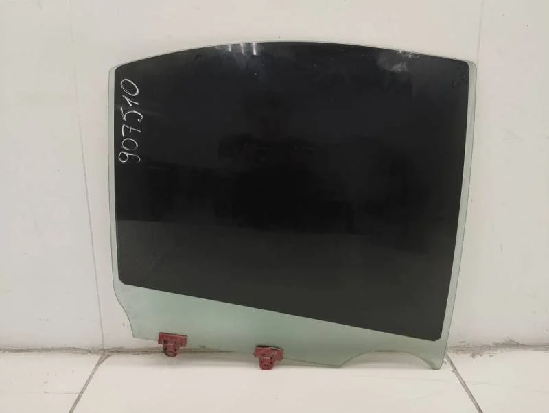 Стекло двери задней правой Nissan Almera (N16) 2000-2006