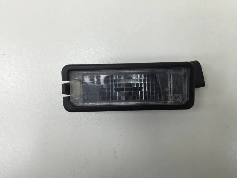 Фонарь подсветки номера Volkswagen Golf 6 (5K) 2009-2013