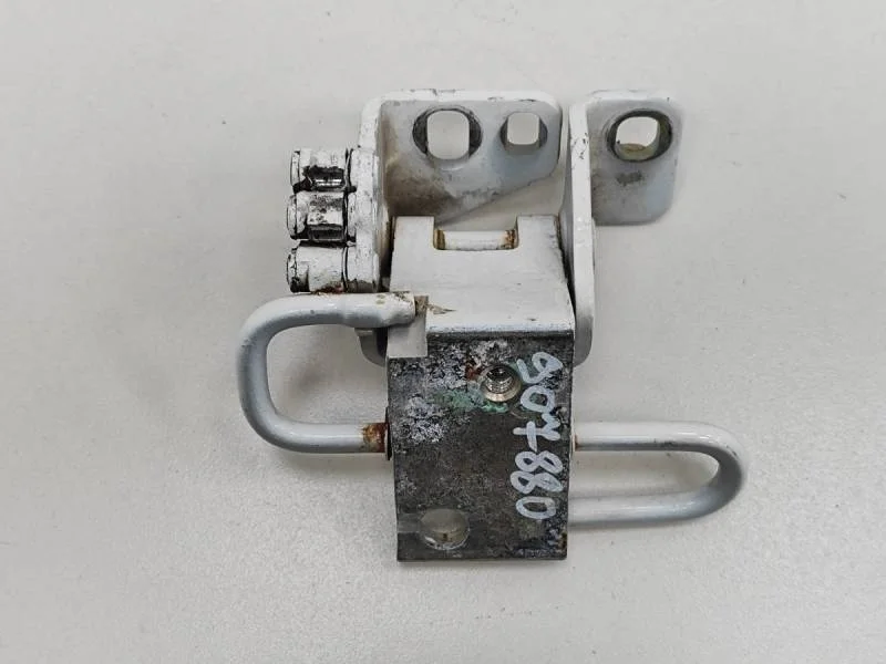 Петля двери передней левой нижняя Volkswagen Golf 6 (5K) 2009-2013