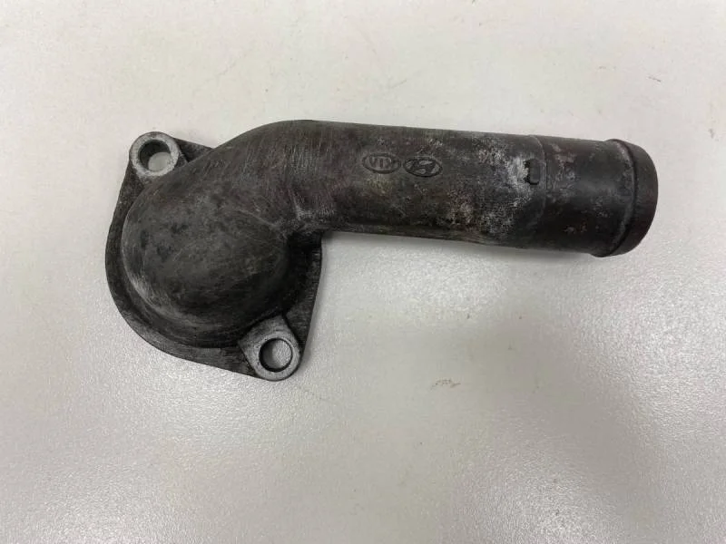 Крышка термостата Kia Carens (FJ) 2002-2006