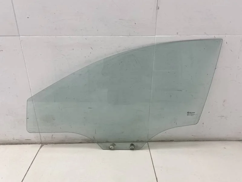 Стекло двери передней левой Hyundai Solaris 2010-2017