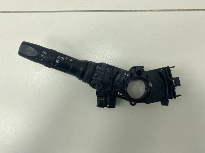 Переключатель поворотов подрулевой Hyundai Solaris 2010-2017