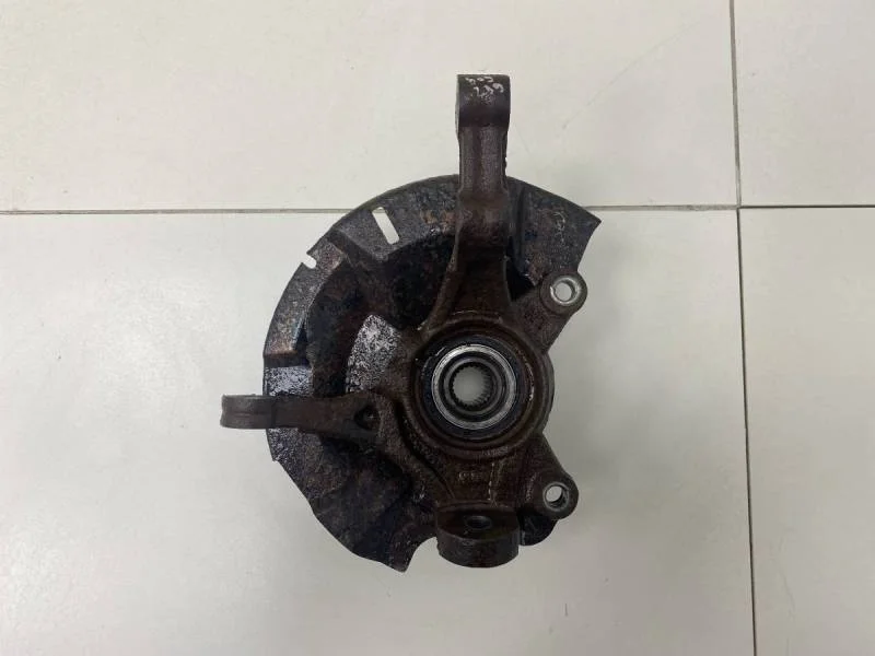 Кулак поворотный передний левый Hyundai Solaris 2010-2017