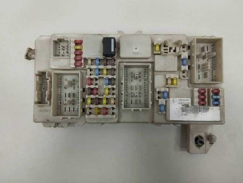 Блок предохранителей Ford Focus 2 (DB) 2008-2011