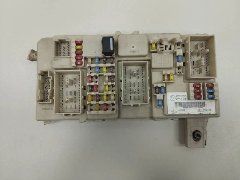 Блок предохранителей Ford Focus 2 (DB) 2008-2011