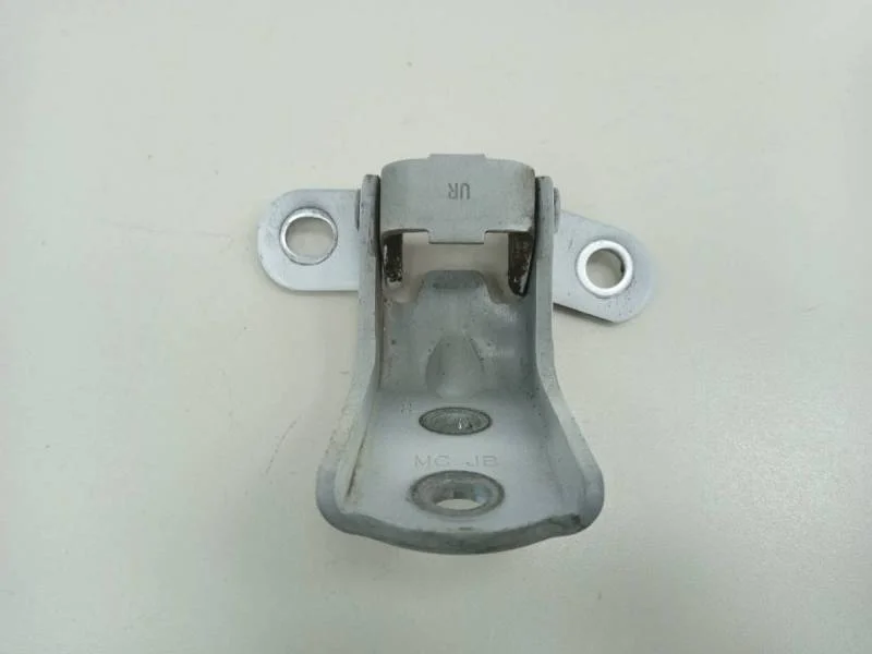 Петля двери передней правой верхняя Hyundai Solaris 2010-2017