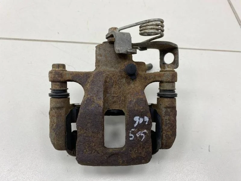 Суппорт задний правый Hyundai Solaris 2010-2017