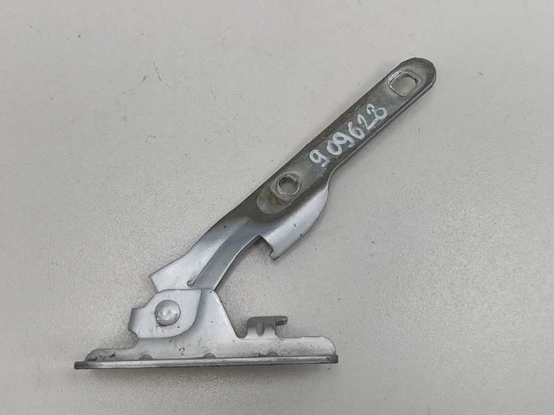 Петля капота левая Lada Largus 2012>