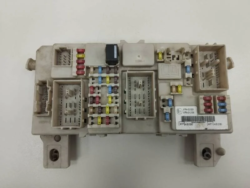 Блок предохранителей Ford Focus 2 (DB) 2008-2011