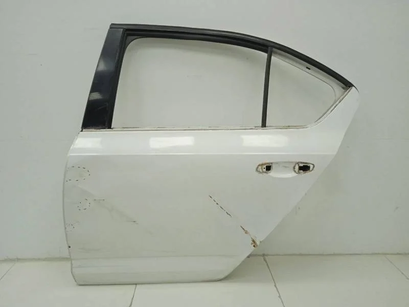 Дверь задняя левая Skoda Octavia (A7) 2013>