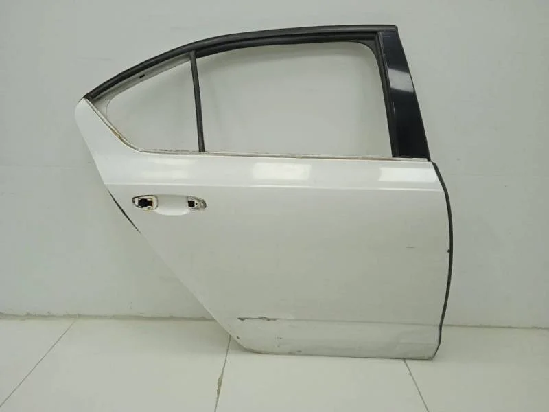 Дверь задняя правая Skoda Octavia (A7) 2013>