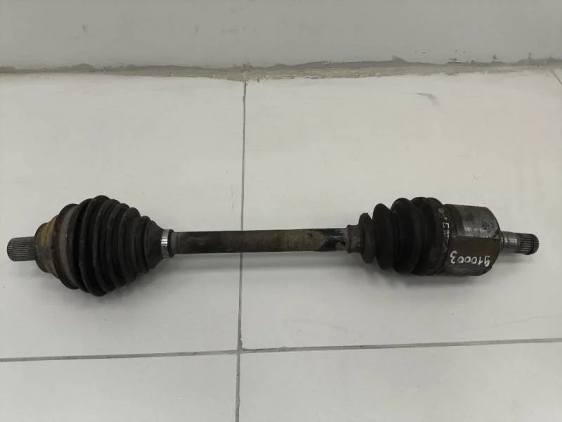 Полуось передняя левая Skoda Octavia (A7) 2013>