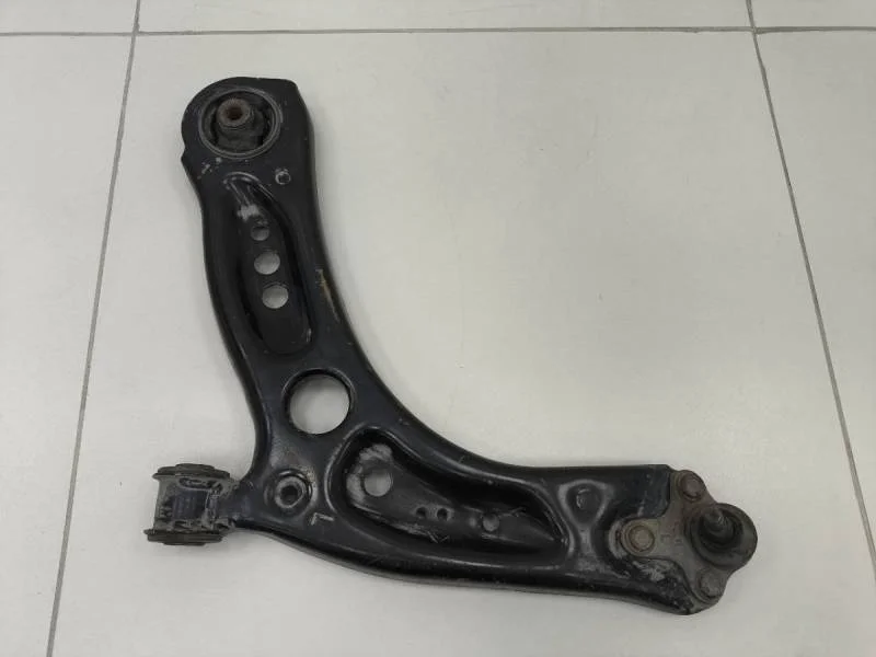 Рычаг передний левый Skoda Octavia (A7) 2013>