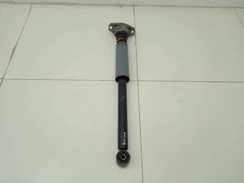 Амортизатор задний Skoda Octavia (A7) 2013>