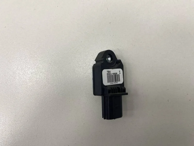 Датчик AIR BAG Toyota Corolla E120 2001-2007
