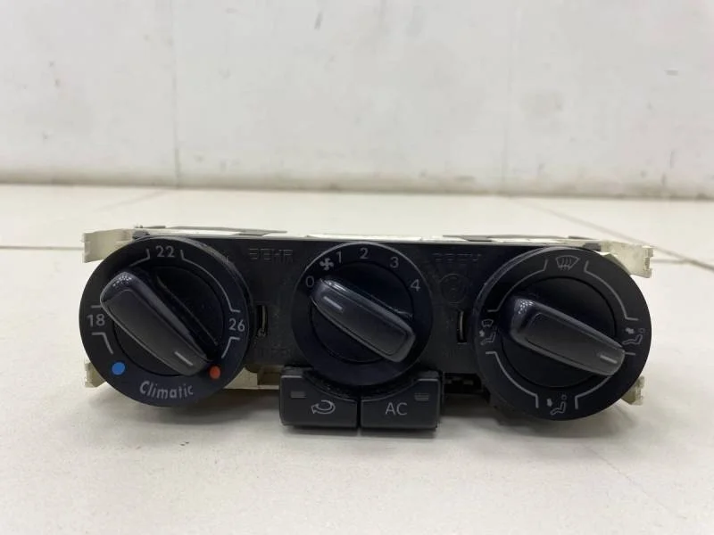 Блок управления отопителем Volkswagen Polo (HB) 2009>