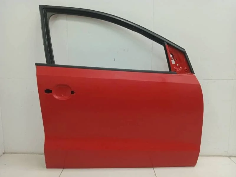 Дверь передняя правая Volkswagen Polo (HB) 2009>