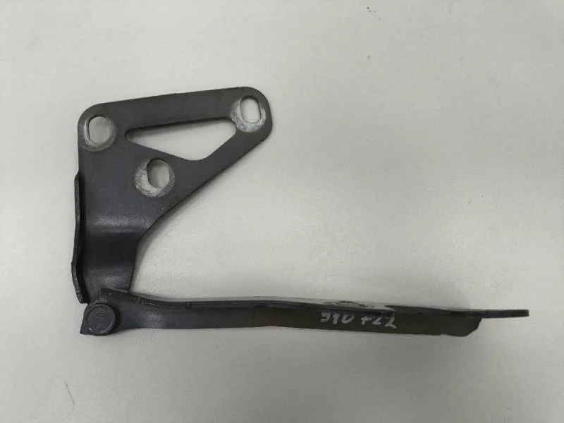 Петля капота правая Opel Astra H / Family 2004-2015