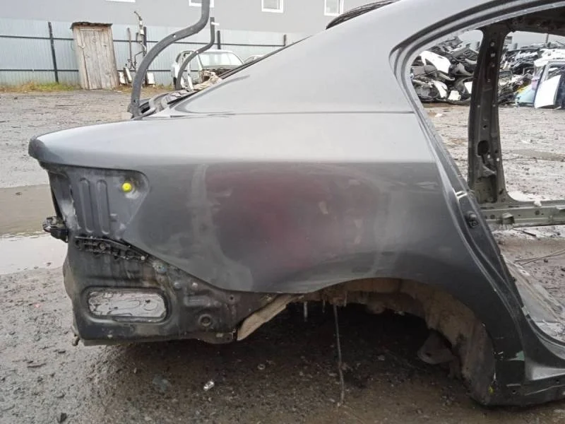 Крыло заднее правое Toyota Avensis (T270) 2009>