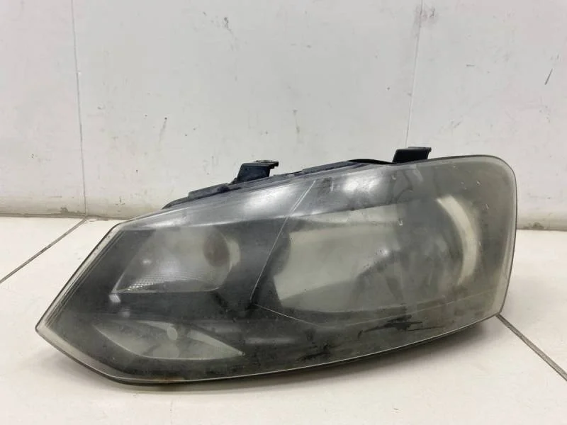 Фара левая Volkswagen Polo (HB) 2009>
