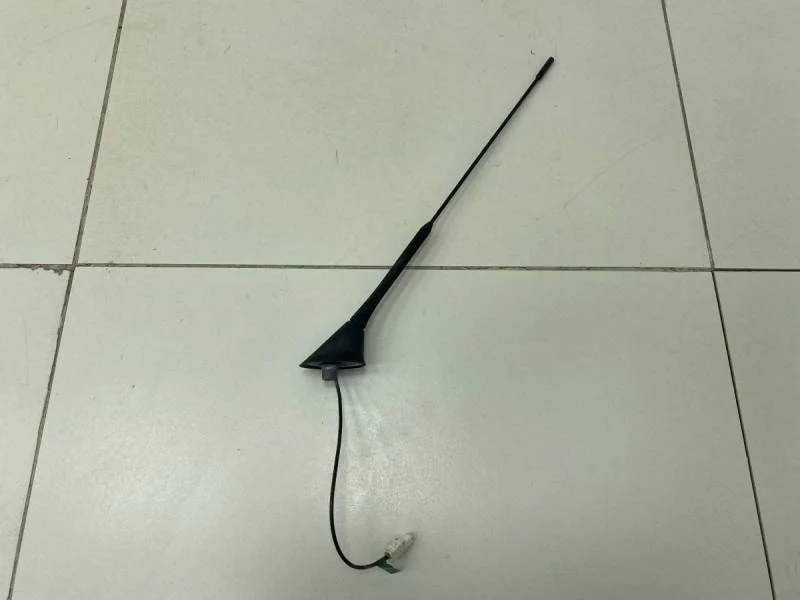 Антенна Volkswagen Polo (HB) 2009>