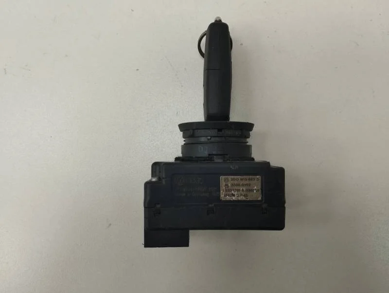 Замок зажигания Audi A8 (D3, 4E) 2002-2010