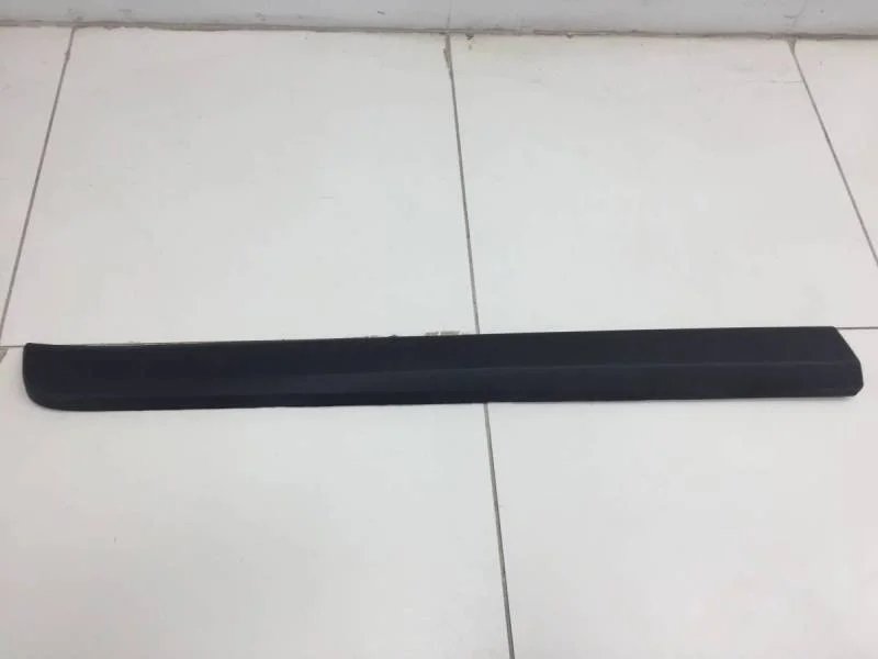 Накладка двери передней левой Volvo XC60 2008-2017