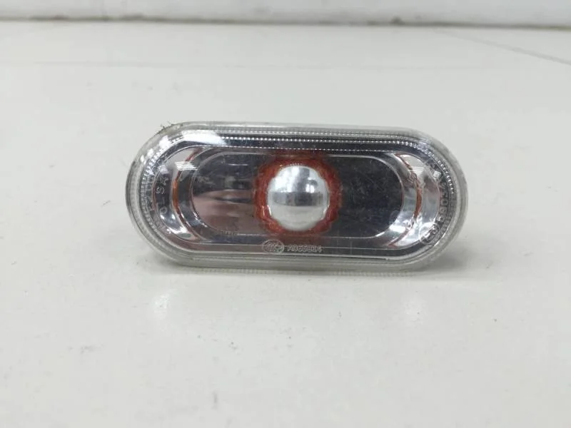 Повторитель на крыло Volkswagen Polo (Sed RUS) 2011>