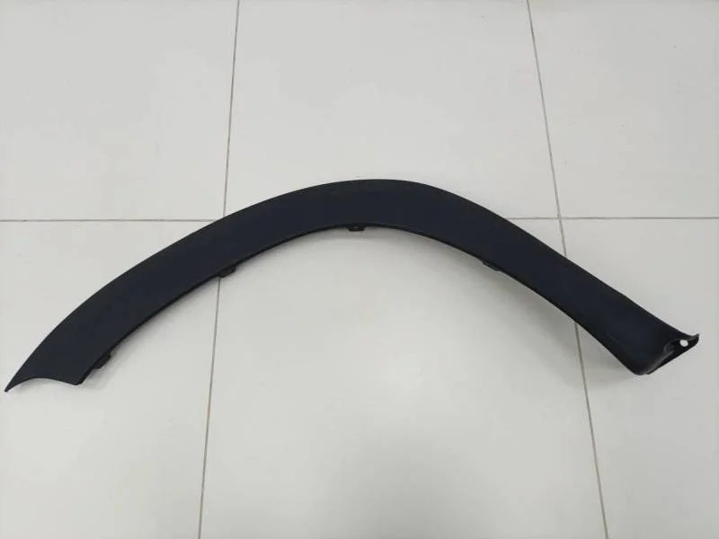 Накладка переднего крыла левого Renault Duster 2012>